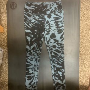 Nike Dri-Fit Tie Dye Leggings (Small/Like New)
